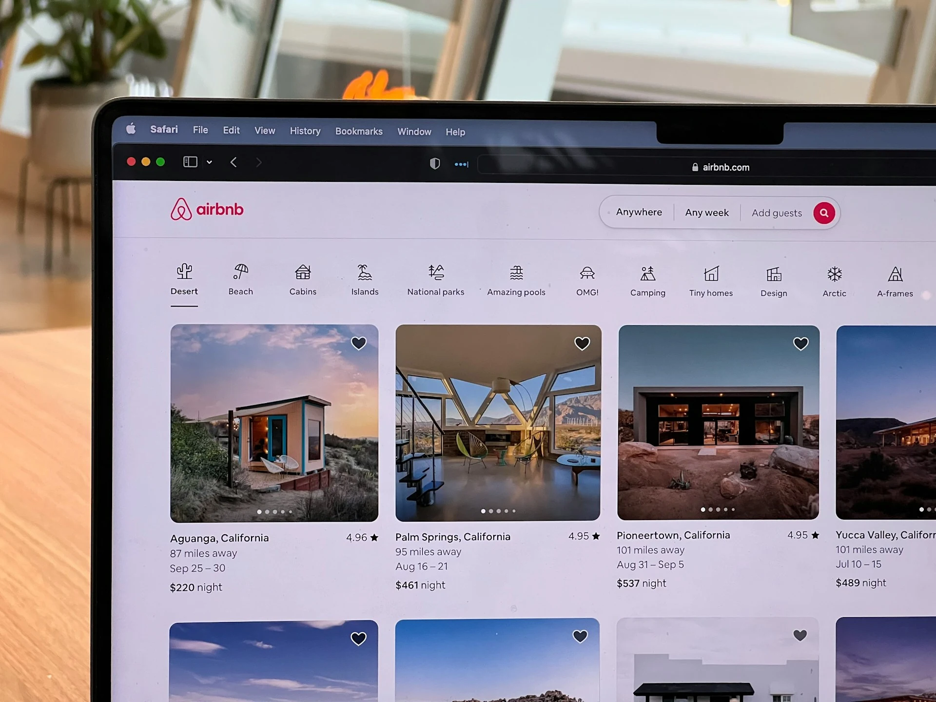 Airbnb, Yeni Gelecek Hizmetleri ve Lüks Deneyimlerini Duyuruyor