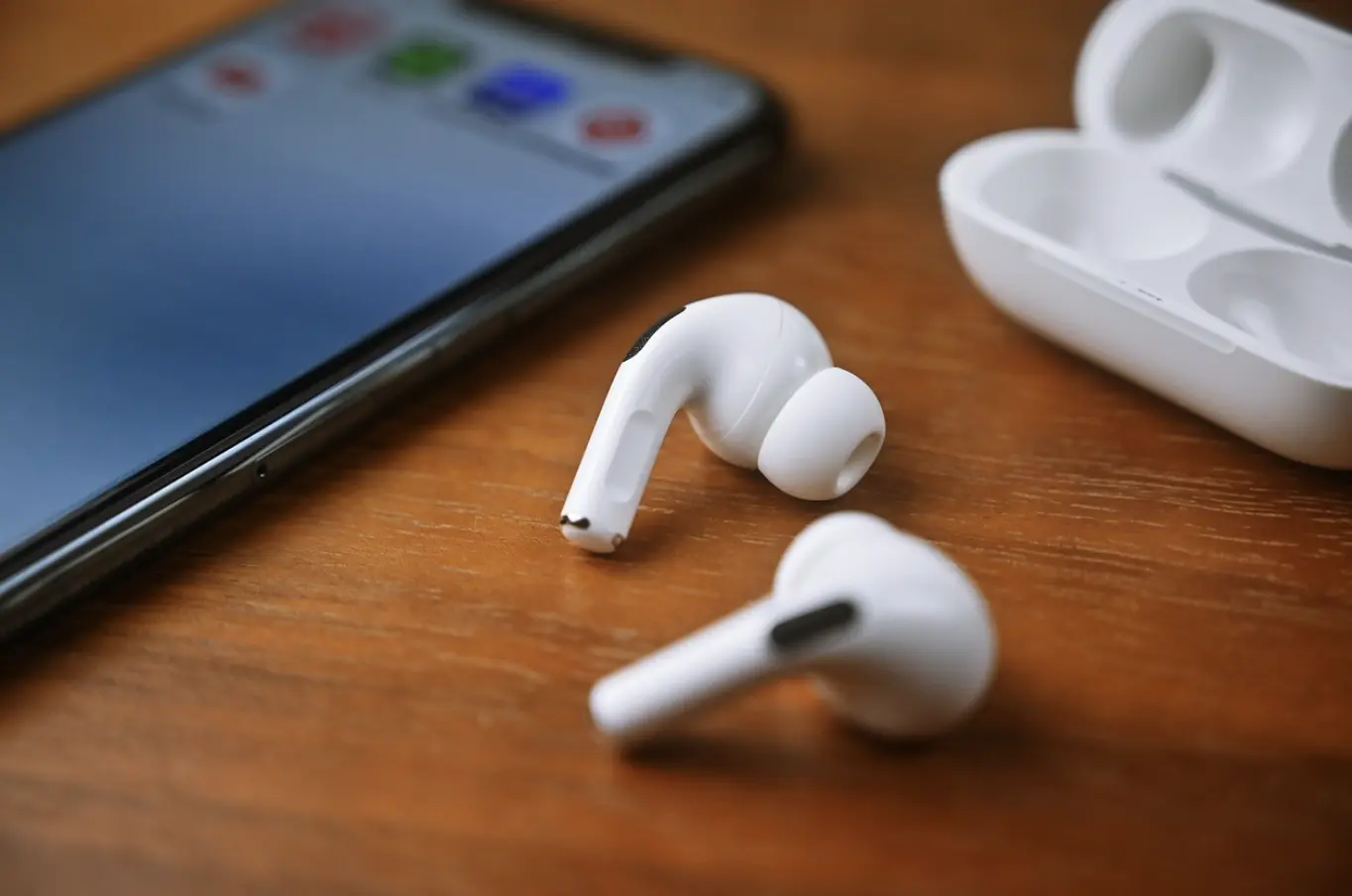 Apple, AirPods Pro 2 için İşitme Yardımı Özelliğini Tanıttı, FDA Onayı Bekleniyor