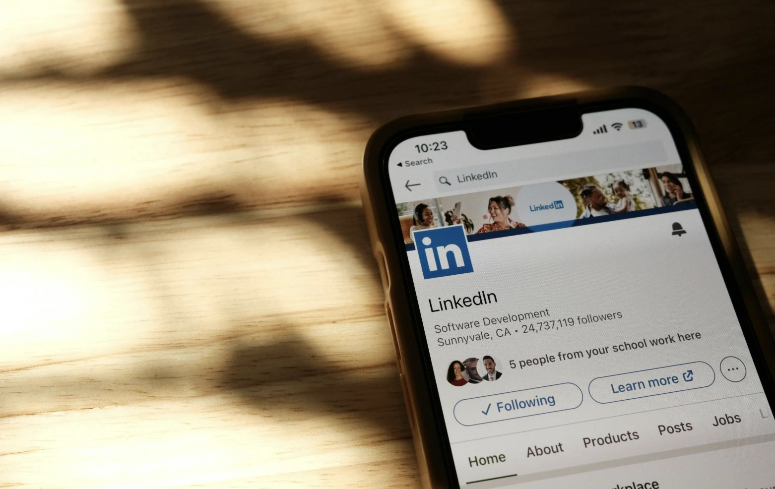 LinkedIn, Kullanıcı Verilerini Açık Onay Almadan AI Modellerini Eğitmek İçin Kullanıyor