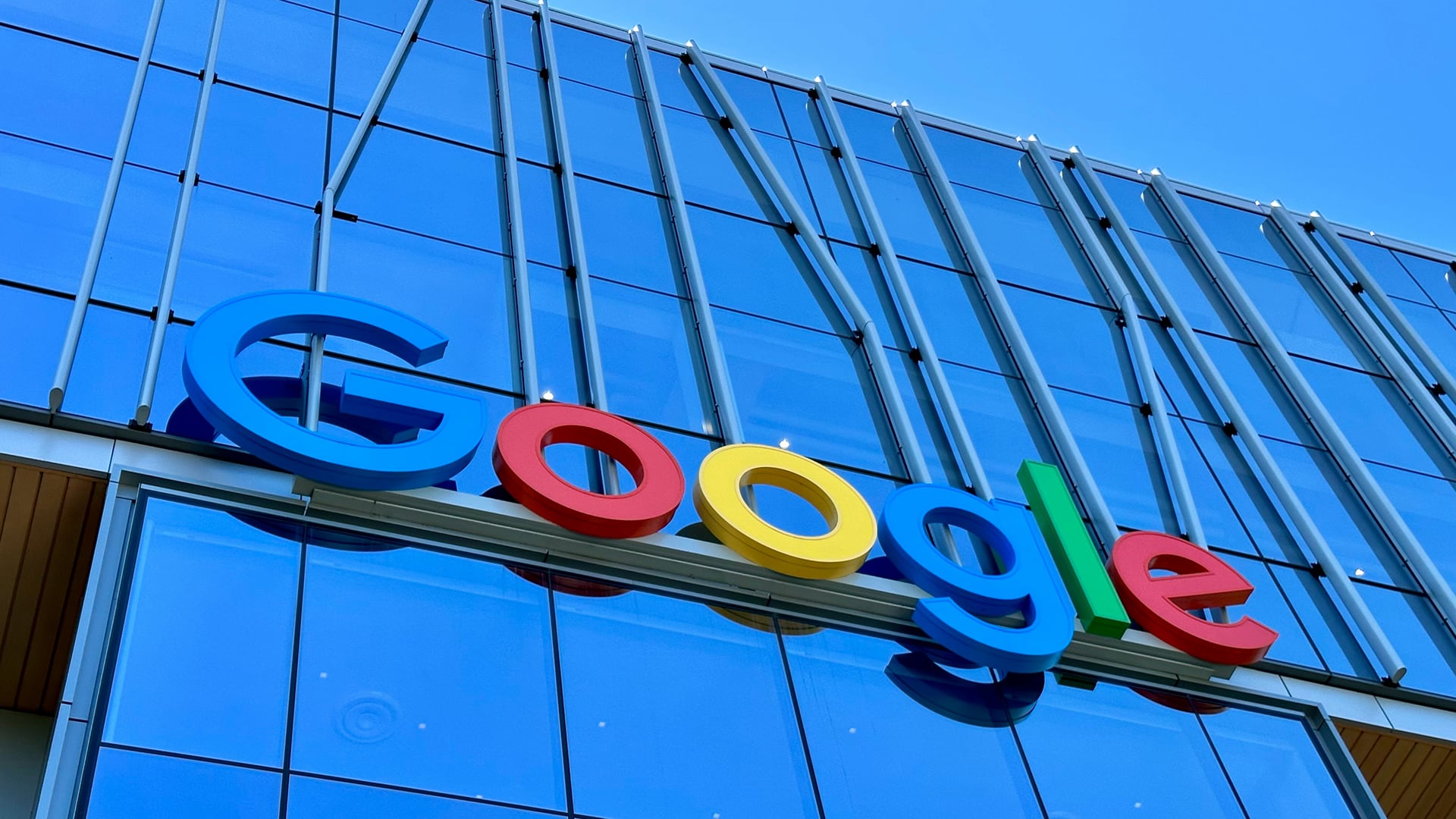 Google, Veri Merkezleri ve Yapay Zeka Altyapısına 25 Milyar Dolar Yatırım Yapacak