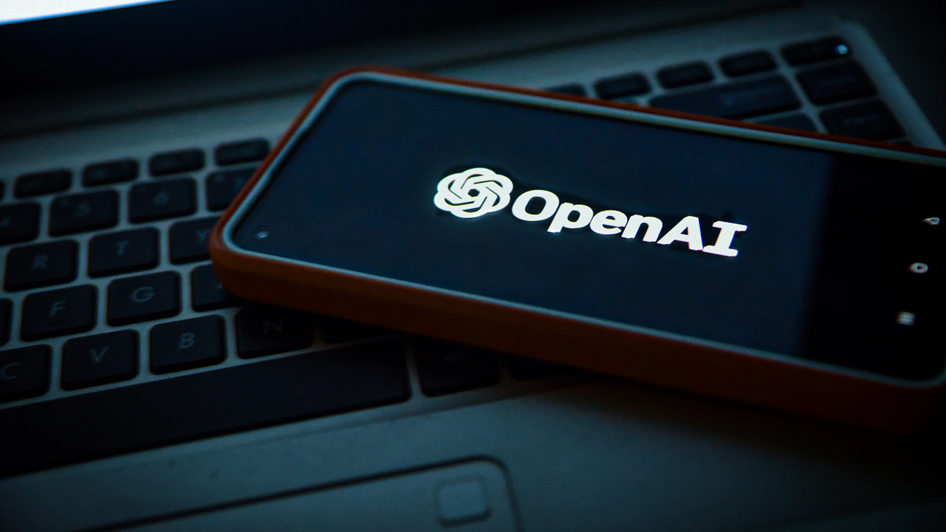 Teknoloji Girişimi, İddia Edilen Çalıntı AI Fikirleri Üzerine OpenAI ve Jony Ive ile Mücadele Ediyor